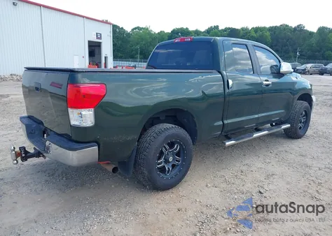 2011 Toyota Tundra Grade 4.6L V8 z USA, uszkodzony, nr VIN 5TFRM5F14BX025177